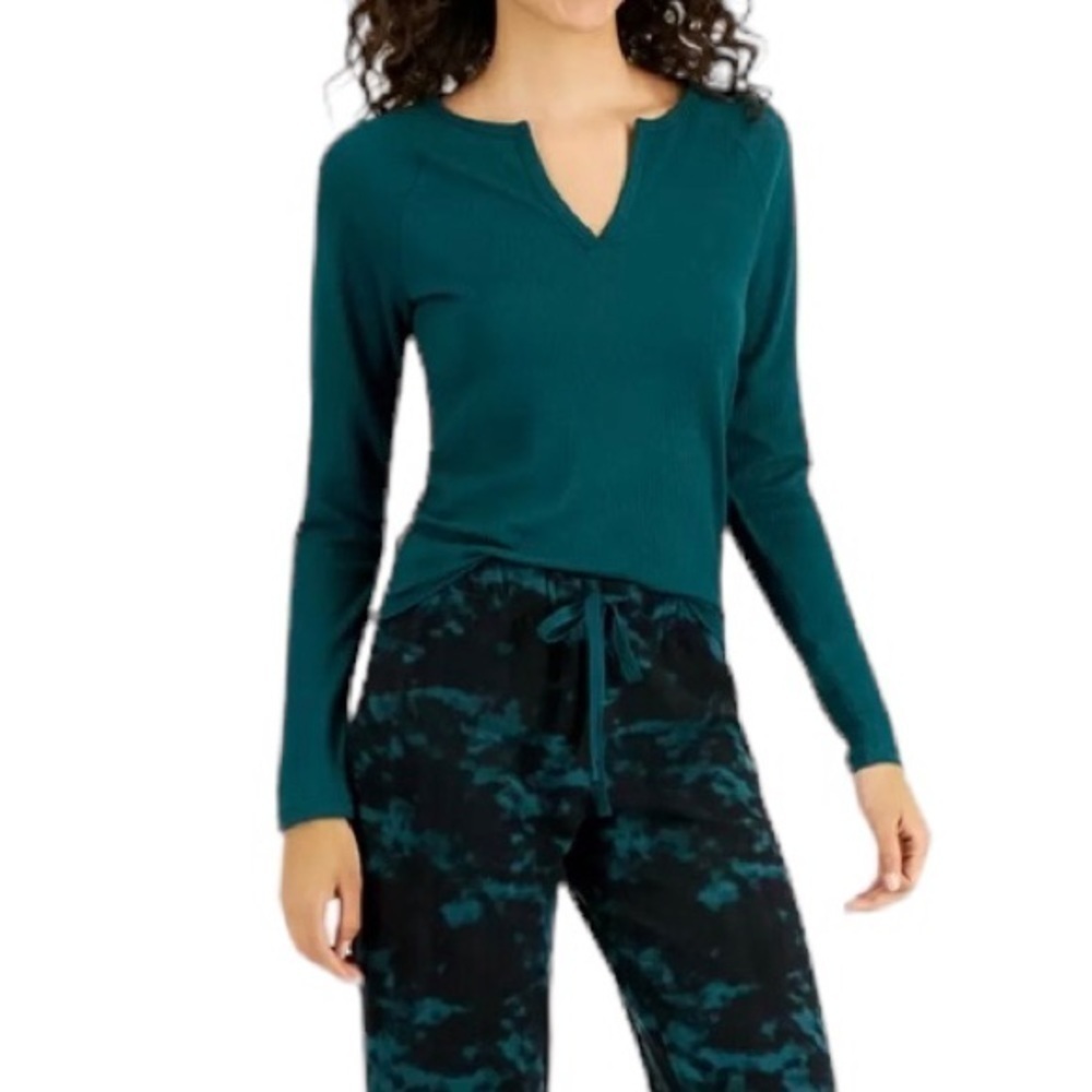 Jenni Split Neck Ribbed Pajama Top Bundle of 2 June Bug Dark Green XS - Picture 2 of 6